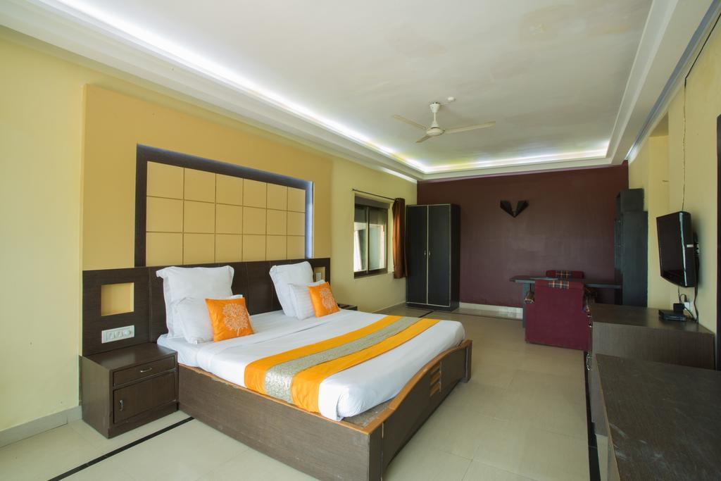 Silver Sands Beach Resort 柯瓦 外观 照片