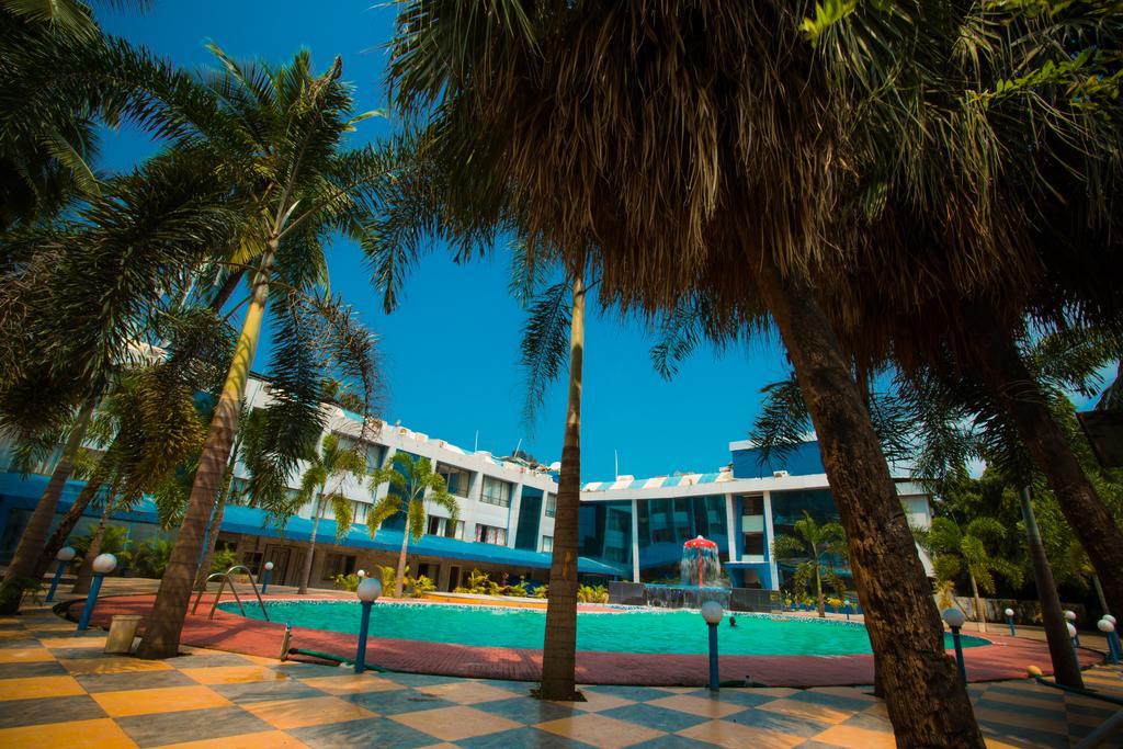 Silver Sands Beach Resort 柯瓦 外观 照片