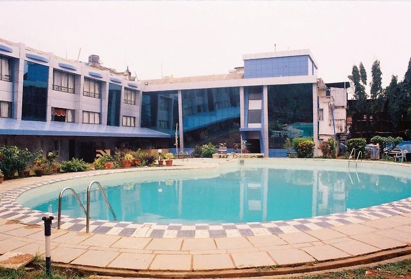 Silver Sands Beach Resort 柯瓦 外观 照片