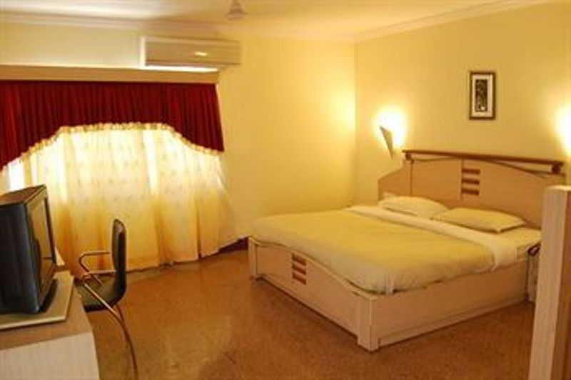 Silver Sands Beach Resort 柯瓦 外观 照片