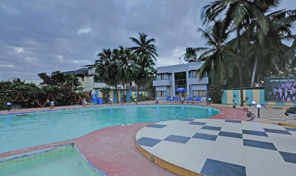 Silver Sands Beach Resort 柯瓦 外观 照片