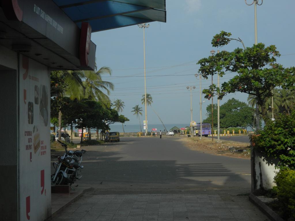 Silver Sands Beach Resort 柯瓦 外观 照片